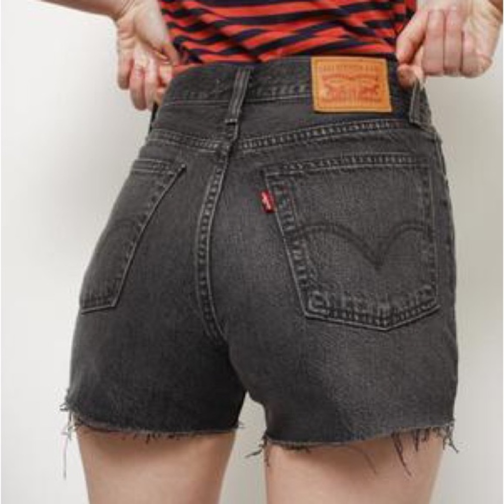 Levi’s Wedgie Shorts